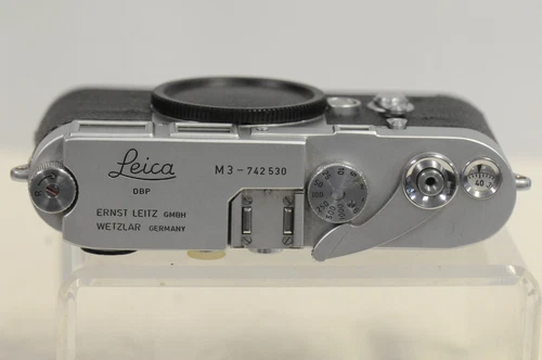 Leica M-3 DS 35mm Rangefinder Film Camera with Cap, Take-Up Spool & Case