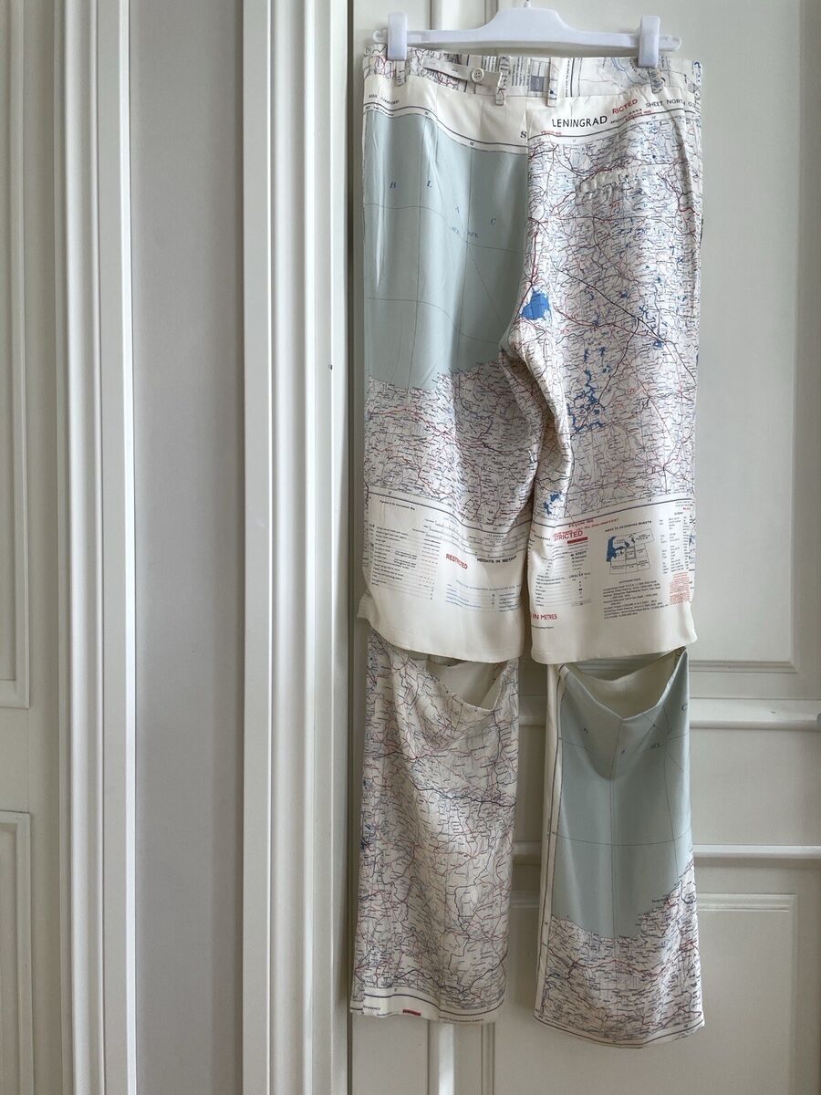 Celine Map Print Silk Pants FALL 2017 collection, Size 36 FR Celine Map Print Silk Pants FALL 2017 collection, Size 36 FR