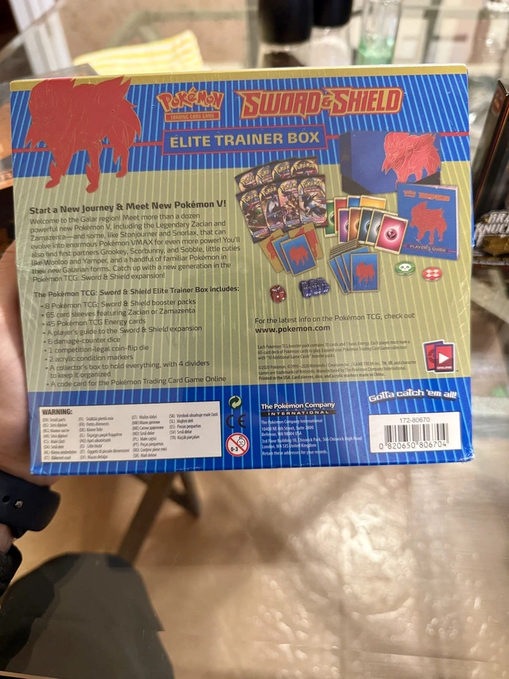 SWSH меч и щит базовый набор (красный Zacian) ETB Elite тренер коробка запечатанный (8 упаковок) - Изображение 3 из 3