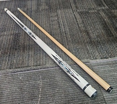 Athena 57'' 1.02 lbs 2-Piece Pool Cue - READ