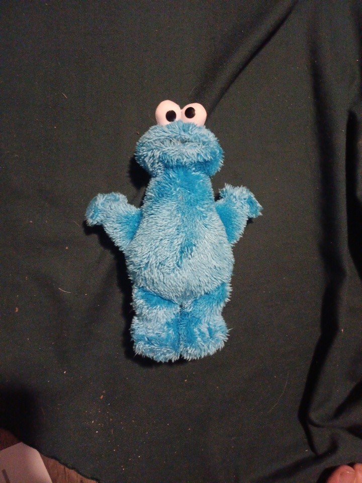 Sesame Street Mini Plush Cookie Monster Doll: 8-inch Cookie Monster Toy