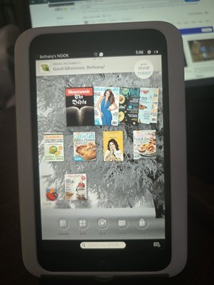 Barnes & Noble Nook HD BNTV400 8GB Tablet eReader White Grade B