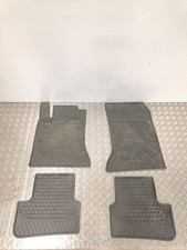 Mercedes-Benz GLA W156 X156 2015 Fu&szlig;mattensatz A1766802400 RPG29873