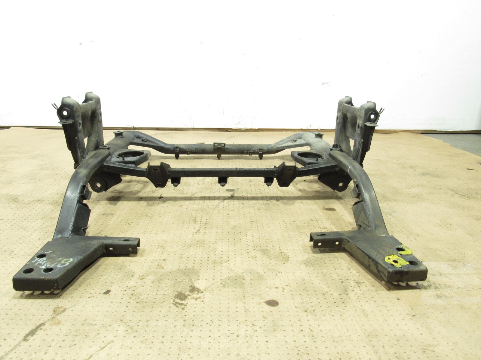 02-06 Maserati Coupe GT 2004 4.2L RWD Front Suspension Crossmember Subframe ;