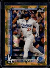 2025 Topps Chrome Sapphire Teoscar Hernandez Gold Refractor #/50 Dodgers