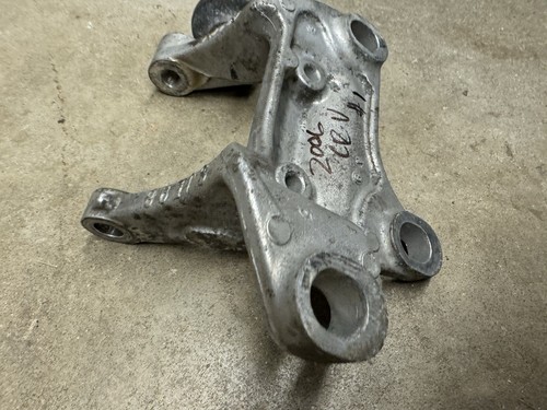 05 06 Honda CRV AT Left Front Top Transmission Upper Bracket OEM 50825-SJF-980 - Picture 19 of 22