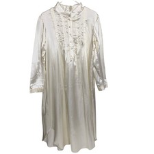 Secret Treasures Nightgown Medium Lace Embroidered Satin Shiny Vtg Flannel Cozy