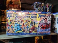 HeroClix sealed Brick  WOLVERINE and the X-MEN  Booster pack x 8  Super team
