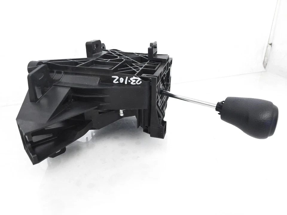 2017-18 Toyota Corolla Im Htbk 4Dr Auto Trans Gear Shifter Selector 33560-12620 - Image 3 of 4