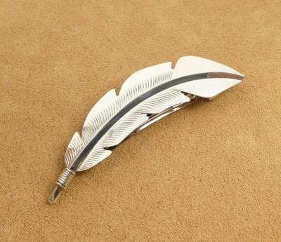 ?Indian feather ? pewter hair barrette Vintage | Accessories | Indian Feather Pewter Hair Barrette  main image 3