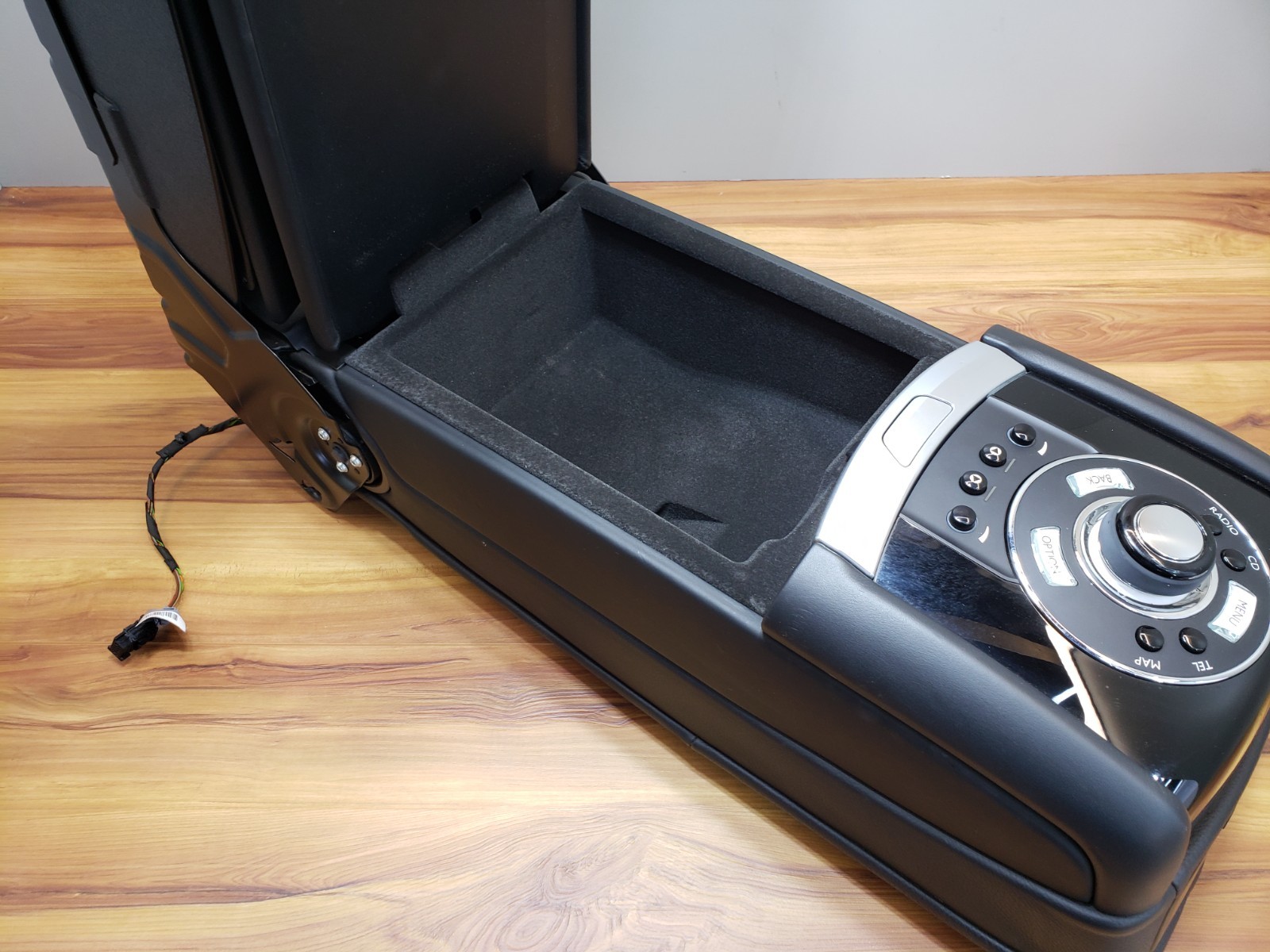 Rolls-Royce Ghost 2010-2014 Rear Center compartment Black