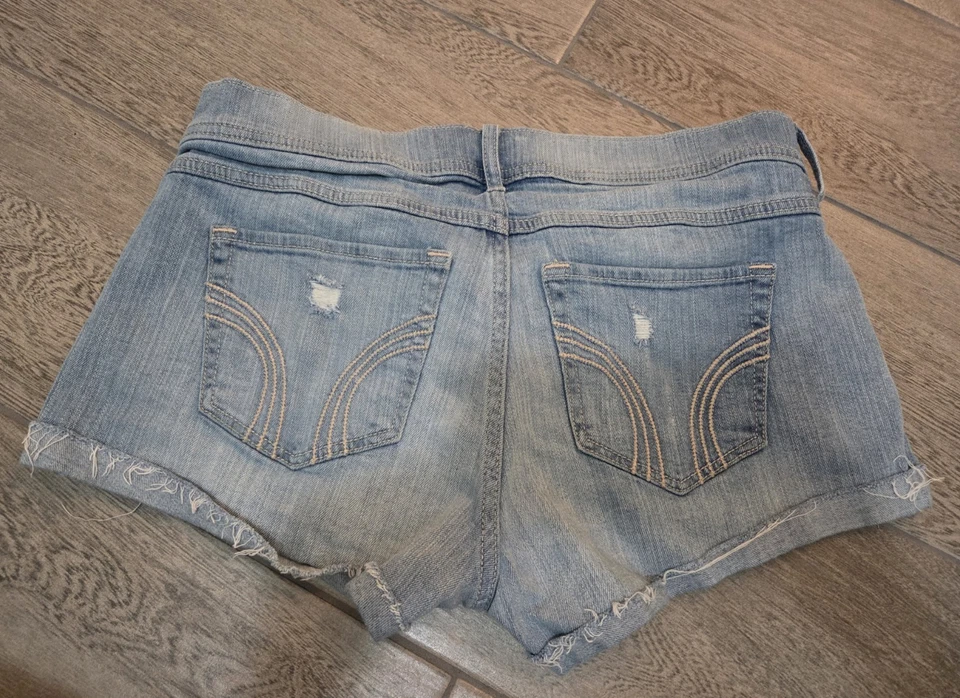Hollister джинсовой ткани Jean шорты Junior размер 11 светло-синий заниженной короткий свернутый манжеты - Изображение 3 из 3