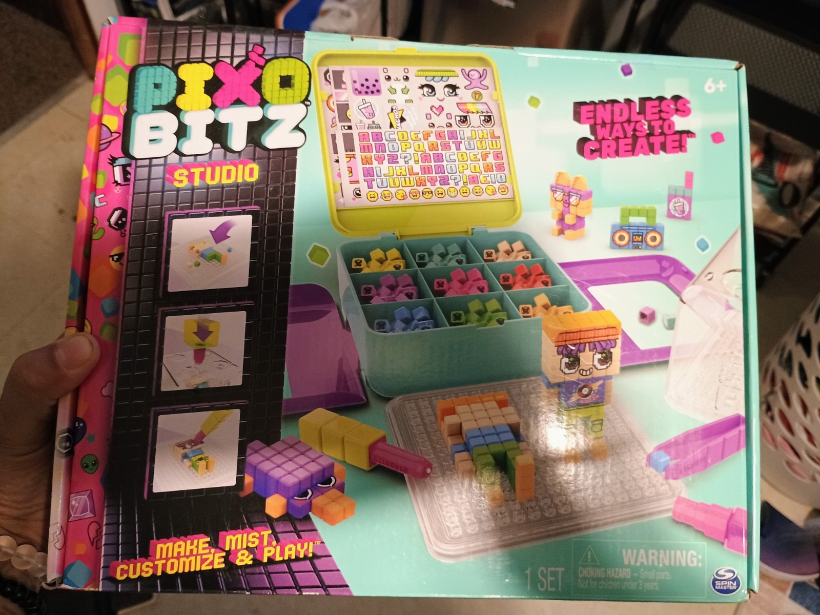 Pixobitz Studio Water Fuse Beads Kit with Carrying Case - 100+ Pieces