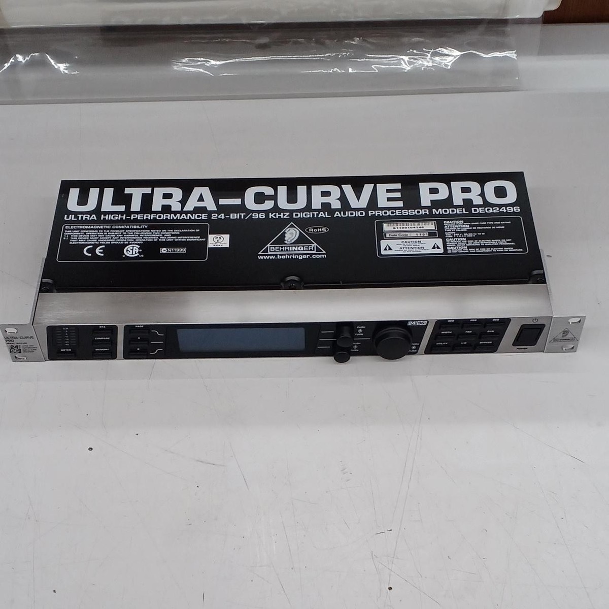 Behringer DEQ2496 Ultracurve Pro Digital 96kHz EQ RTA Mastering 