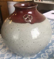 Beautiful Bulbous North Carolina NC Jugtown Vernon Owens Art Pottery Vase