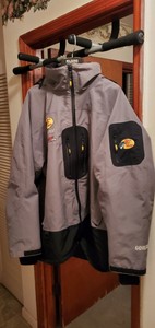 bass pro 100mph jacket