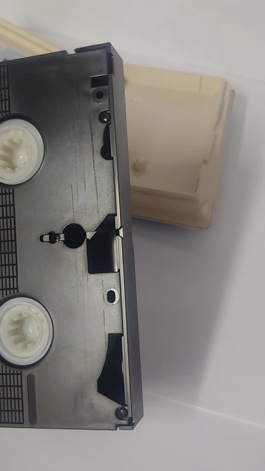 Walt Disney The Rescuers Down Under VHS 1142 Tape Black Diamond 1991 Clamshell - Image 4 of 4