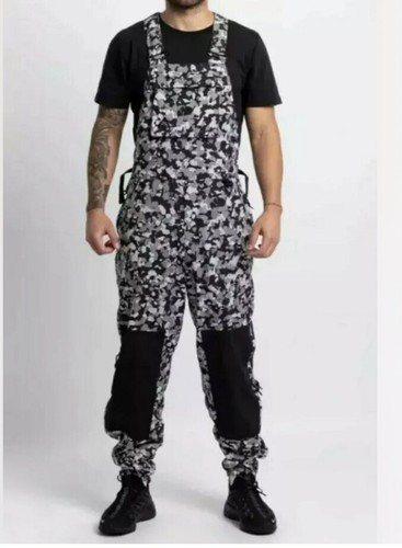 Nike NRG SoloSwoosh Fleece Pant Dark Grey Heather | SPECTRUM