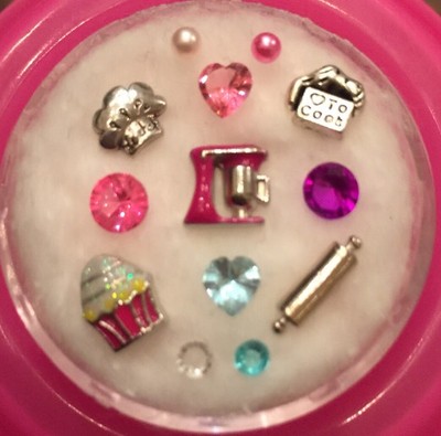 Floating Charm Set~*~Love To Bake Cupcake Mixer Baker Chef~*~Living Locket