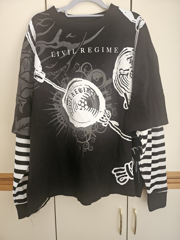 Civil Regime Music On World Off 199x Distressed Twofer In Black-Stripped Size L