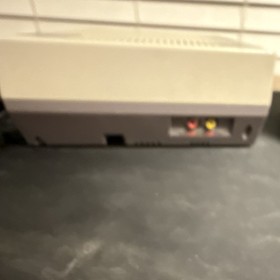 Nintendo NES-001 NES Console Lot w/ Controllers Zapper Games A/V Cable