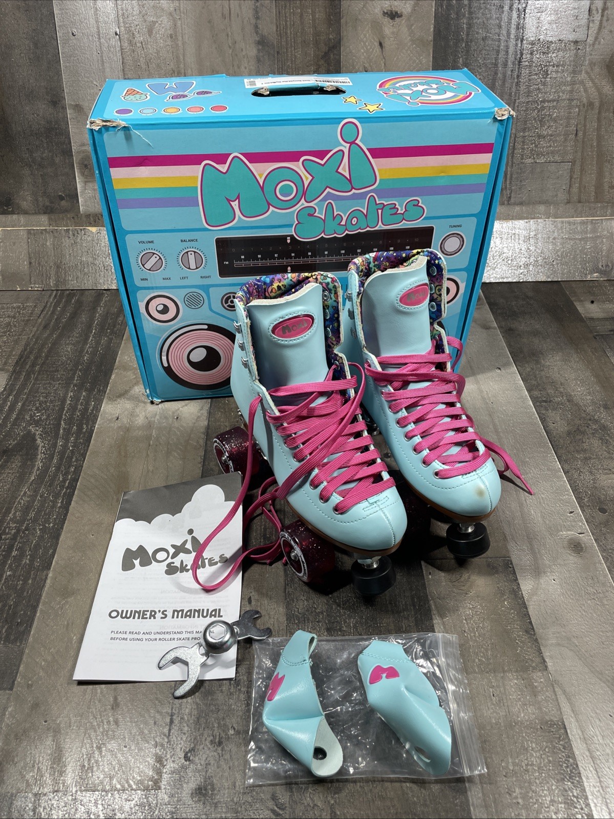 Beach Bunny Blue Sky Size 6 Women's Roller Skating Open Box