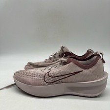 Nike ZoomX Invincible Run Flyknit 3 Women s S...