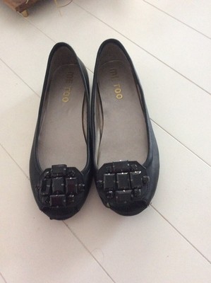 me too black flats