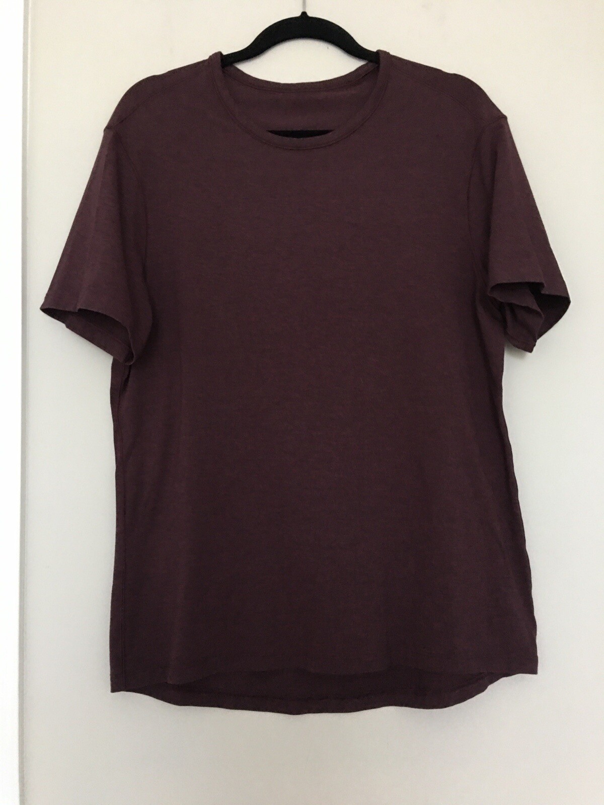LULULEMON 5 YEAR BASIC TEE STRETCH SHORT SLEEVE M… - image 2