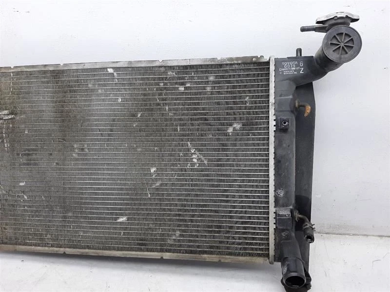 Radiador 03-08 PONTIAC VIBE 88969096 Foto 3 de 4