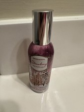 New Bath Body Works Strawberry Snowflakes Concentrated Room Spray 1.5 oz