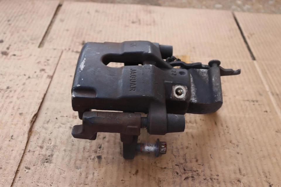 2008-2015 JAGUAR XJ XF XK XJ8 REAR RIGHT SIDE BRAKE CALIPER OEM - Image 3 of 4