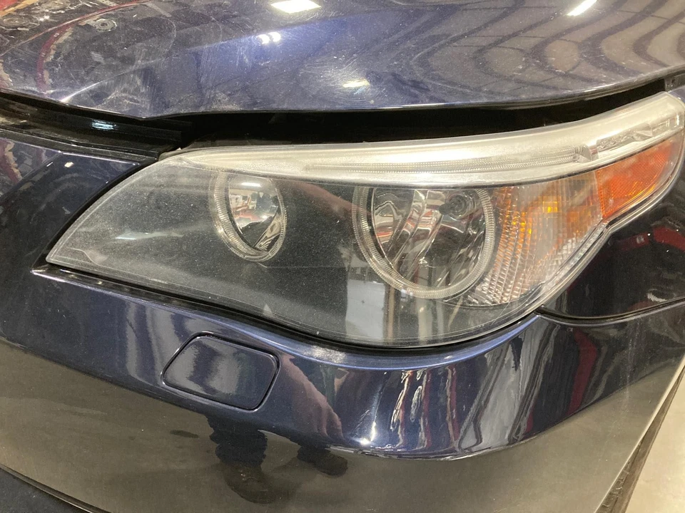2006 BMW 525Xi OEM Left Hand Drivers Side Halogen Headlight Assembly 2004-2007 - Image 2 of 4