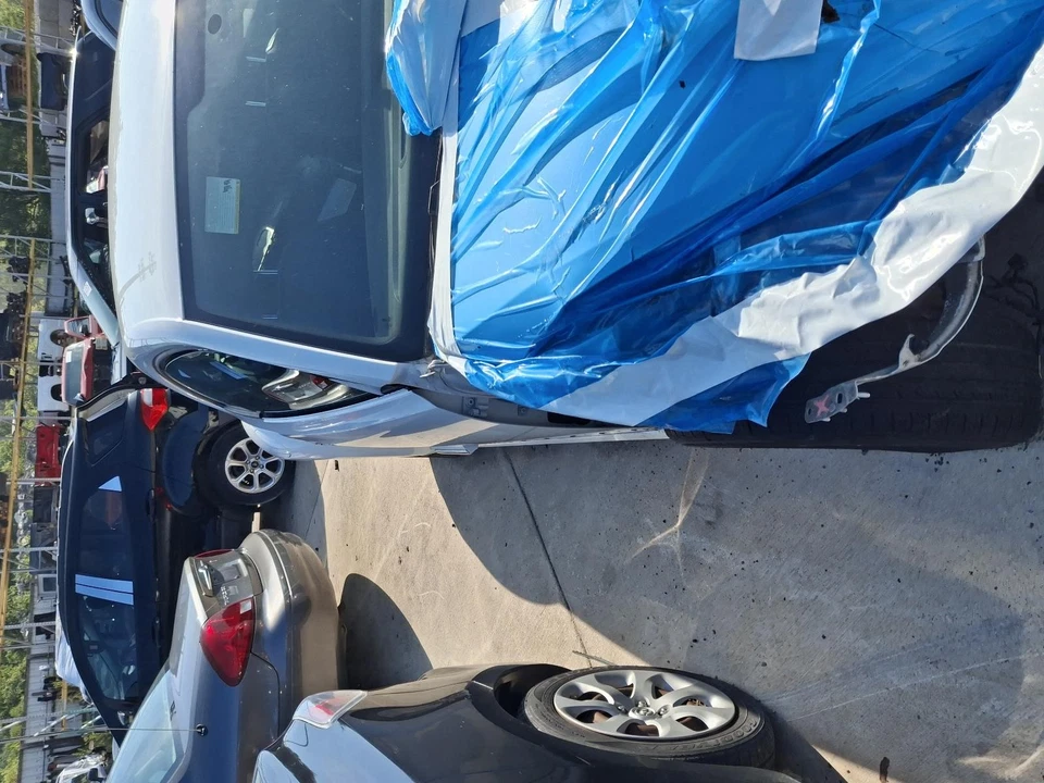 Used Right Sun Visor fits: 2019 Volkswagen Beetle w/o illumination Htbk Right Gr - Image 2 of 4