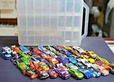 Mattel Hot Wheels Lot of 48 Cars with Carrying Case