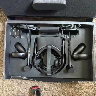 Oculus Rift Virtual Reality Headset - Black