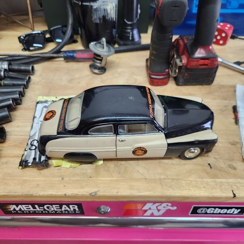 1 18th Scale 1949 Mercury Coupe Ertl American Muscle Diecast Black - Picture 3 of 4