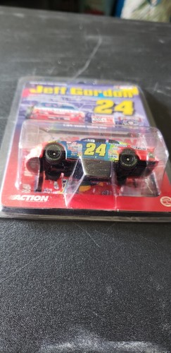 ACCIÓN JEFF GORDON #24 DUPONT/WINSTON NO BULL 1998 ESCALA MONTE CARLO 1/64 - Imagen 5 de 6