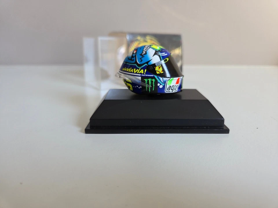 Casque Minichamps 1/8 - V. Rossi - 2015 Misano (Yellow Fish) - 398150096 - Photo 3/4
