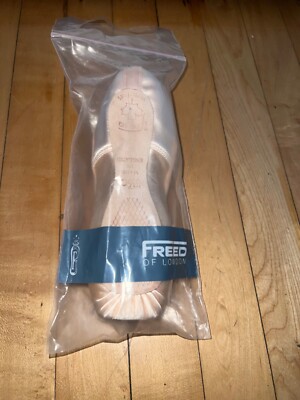freed pointe shoes size 3 1/2 C. Brand New!