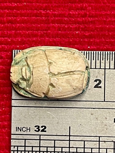 Ancient Egyptian Scarab Seal – Inscribed Faience – 2.11g – c.1800–1550BC - Foto 5 di 6