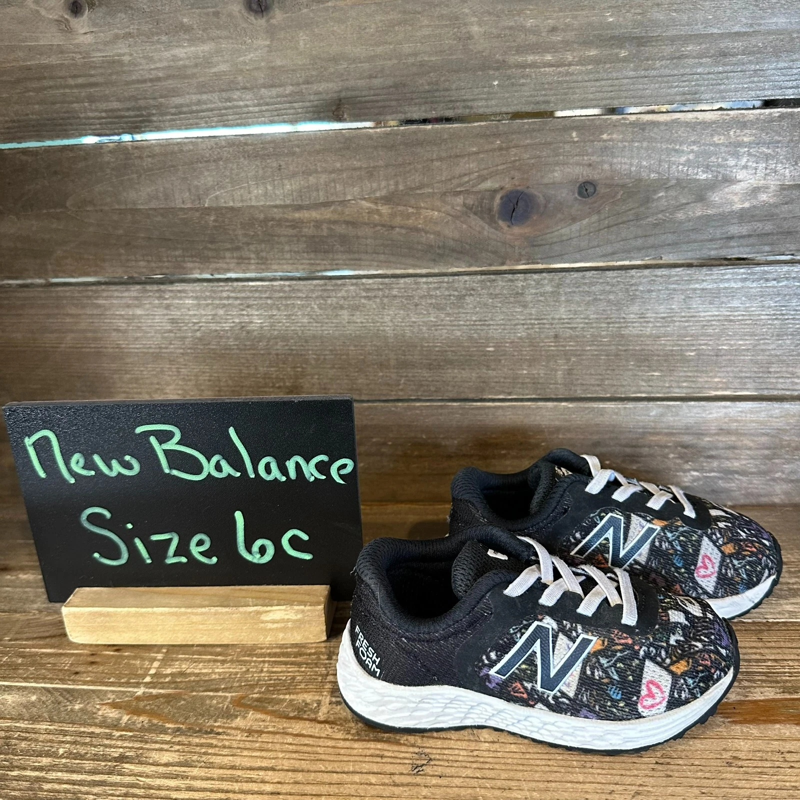 Scarpe sneakers bambino New Balance Fresh Foam Arishi nere stampa grafica taglia 6 C