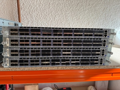 Arista DCS-7160-32CQ-R Switch 32 x 100Gb QSFP28 Ports - Picture 2 of 6