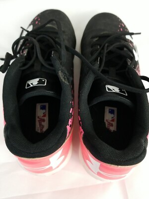 Crampons Baseball Under Armour Jeunesse Taille 5 Noir/Rose - 1264187-064