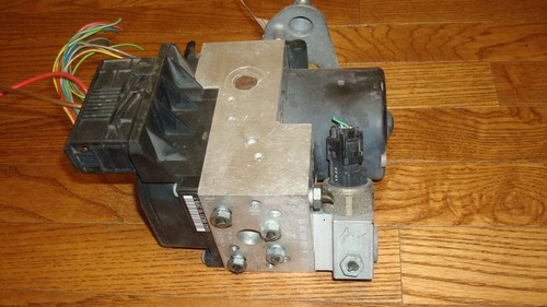 1999 Mercedes Benz E320 OEM ABS Anti Lock Brake Module Pump Assembly - Picture 4 of 12