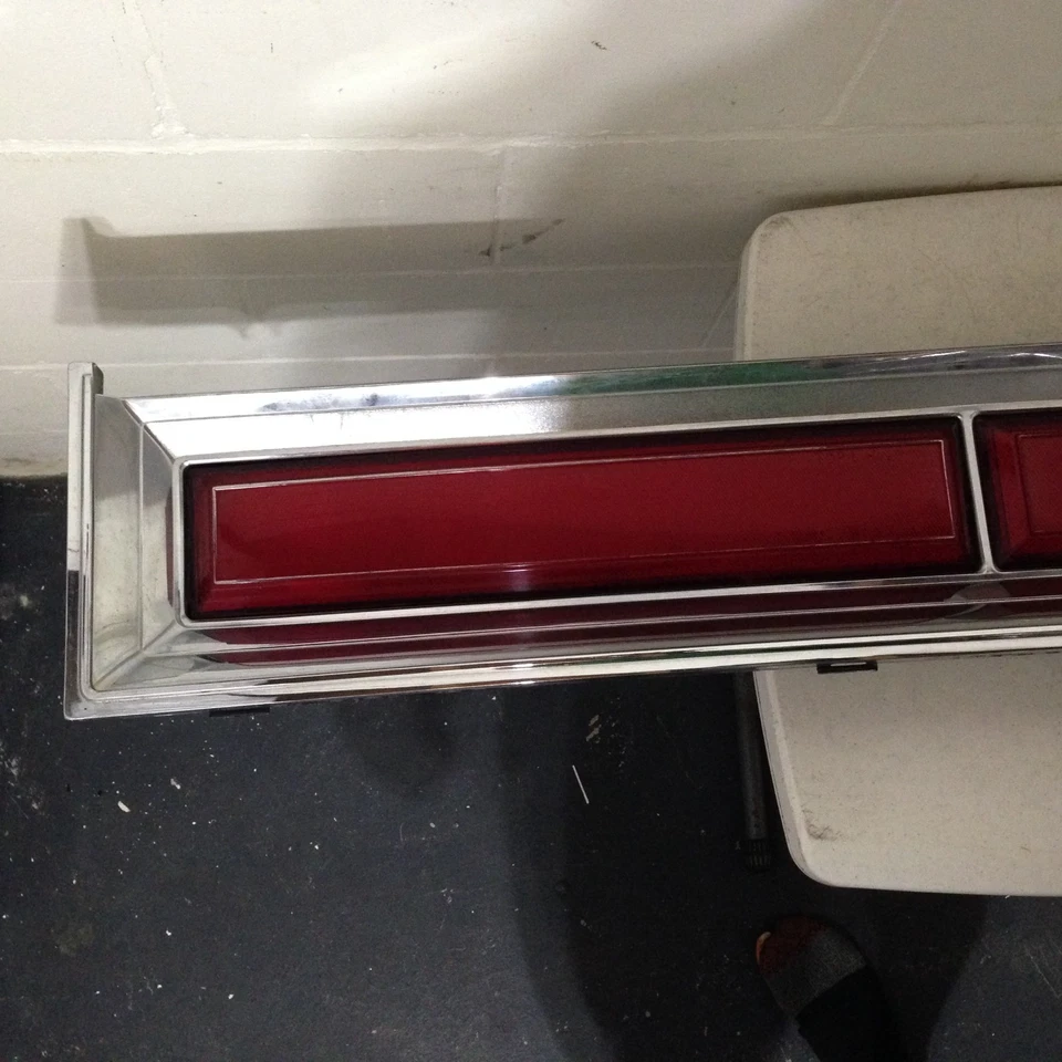 1980-1984 Lincoln Town Car/Continental Trunk Panel Inner Tail Light Reflector OE - Image 3 of 4