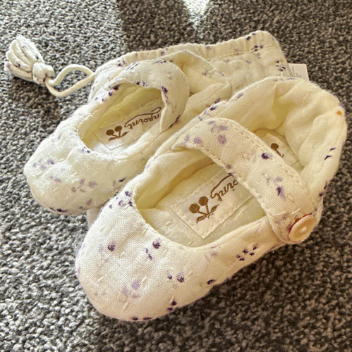 Bonpoint Lilibee Baby Flats Cotton Floral Button UK 0 new in bag with tags