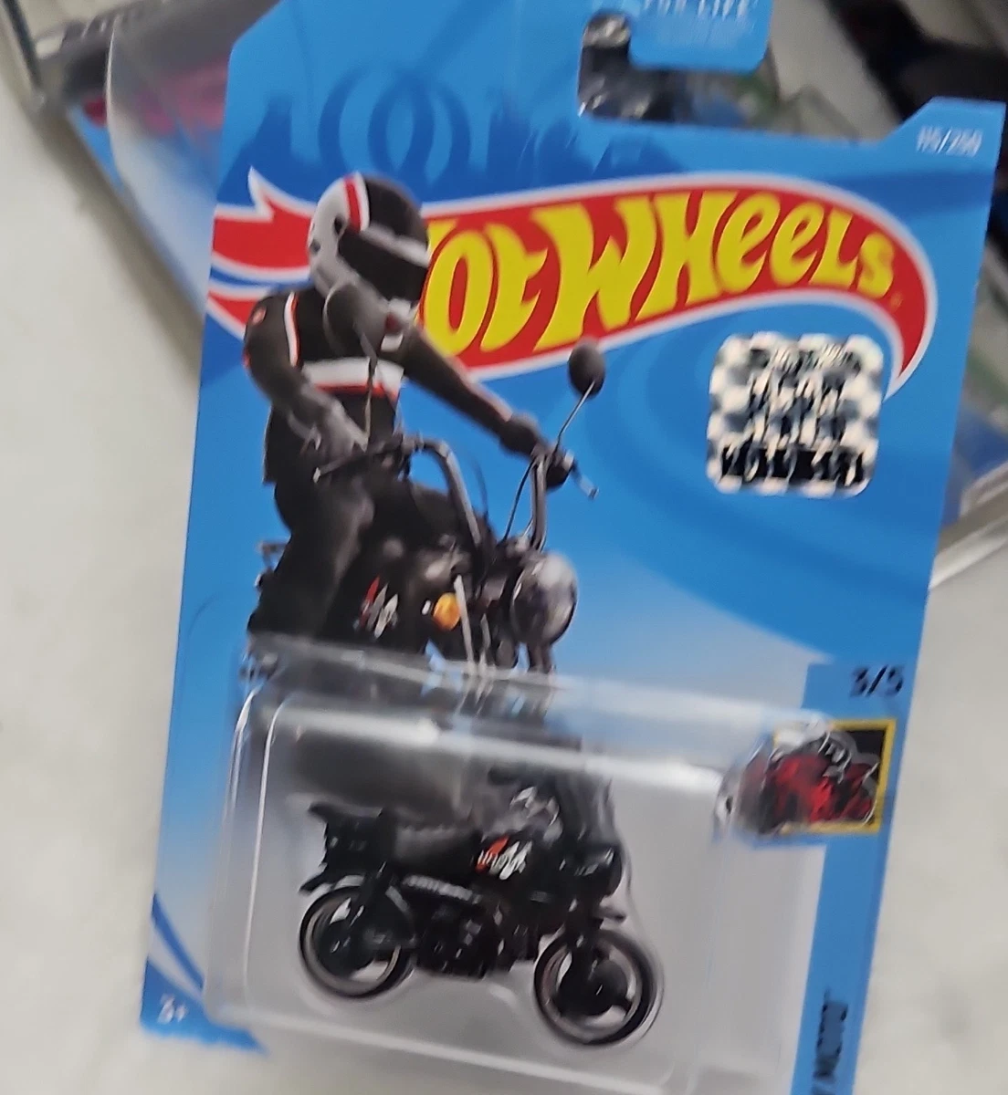 Hot Wheels Treasure Hunt Motorcycle Diecast & Toy Vehicles for