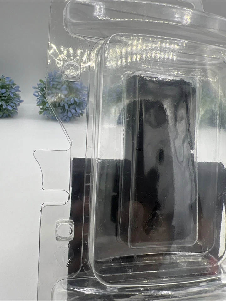 DLO JAM Jacket Case Earbud management For iPod Nano 4thGeneration Video8gb,16gb - Image 3 of 4