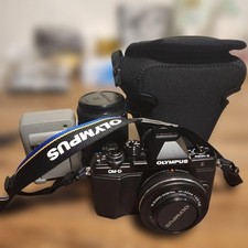 Olympus OM-D E-M10 II Mirrorless Camera 14-42mm 40-150mm Case Used From Japan